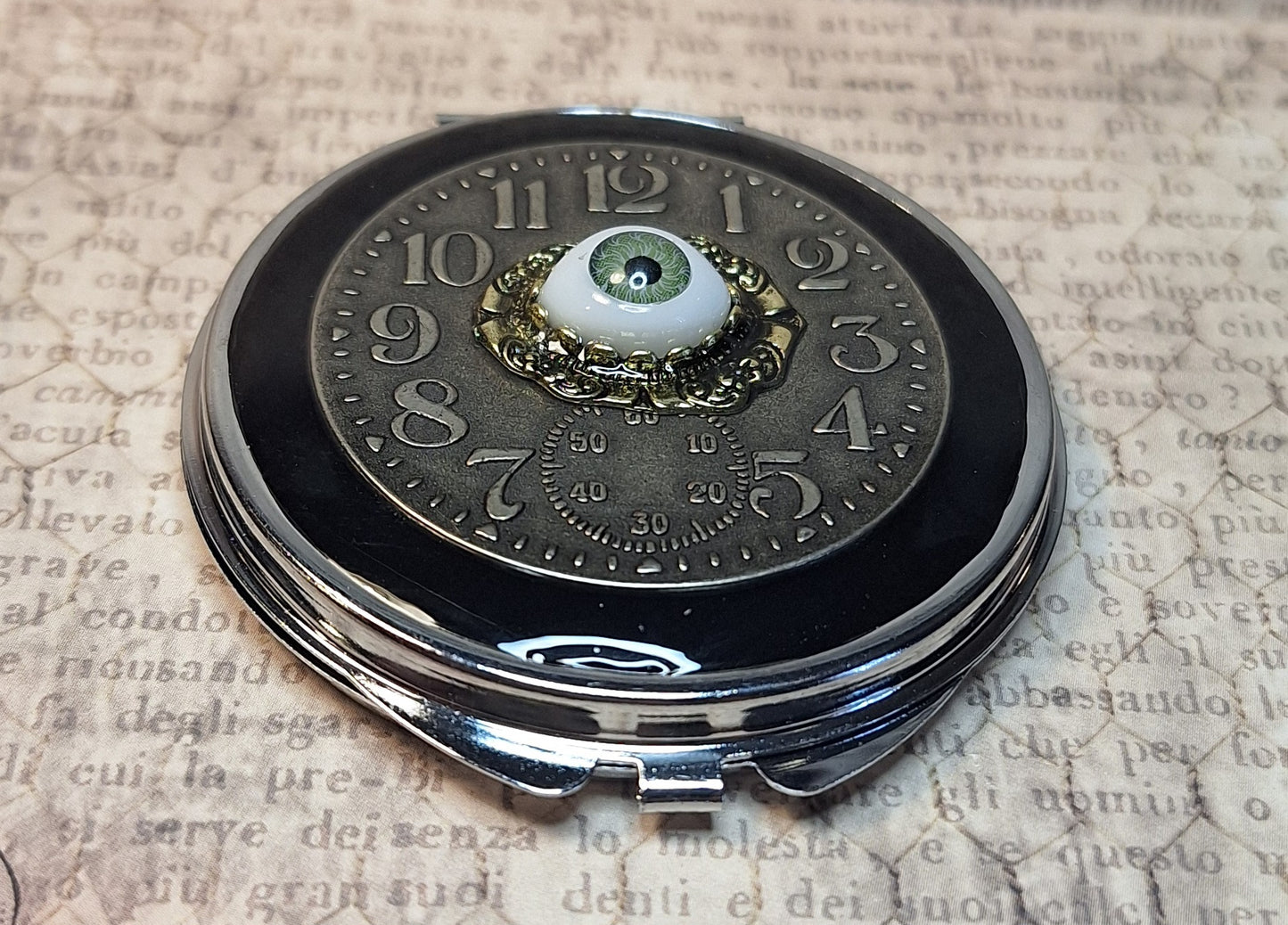 Unique Eye Clock Compact Mirror