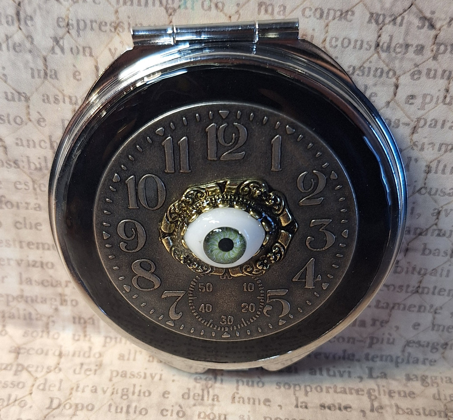 Unique Eye Clock Compact Mirror