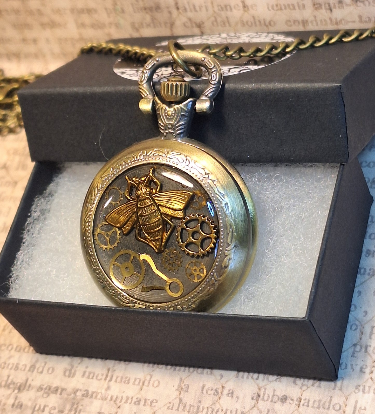 Working Steampunk Bee with Grears Pocket Watch Necklace