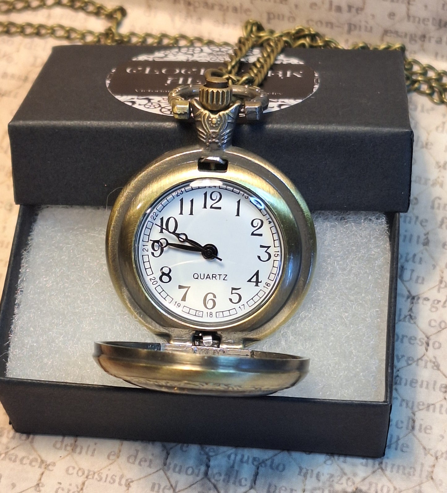 Working Steampunk Bee with Grears Pocket Watch Necklace