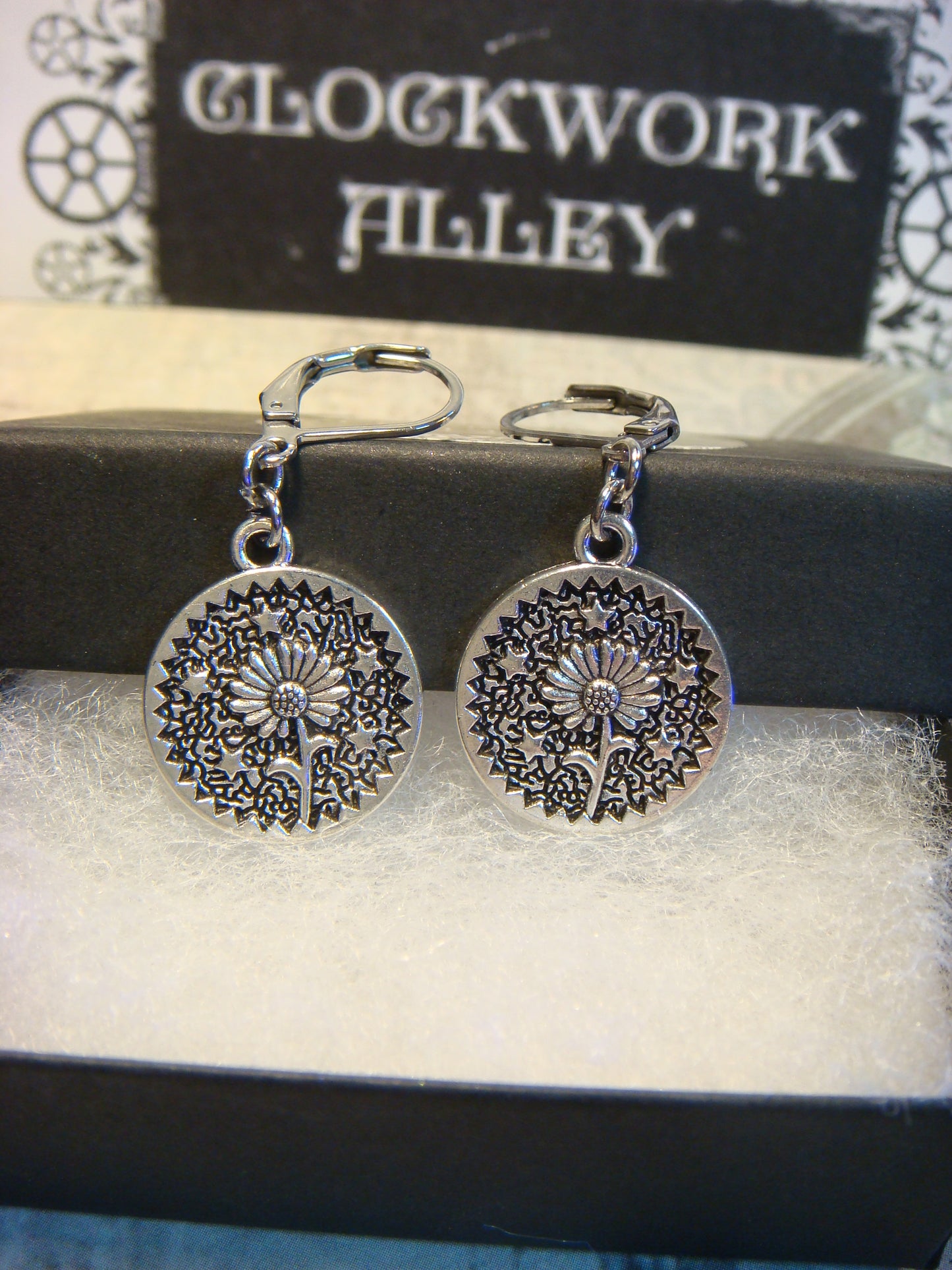 Sunflower Circle Dangle Earrings in Antique Silver