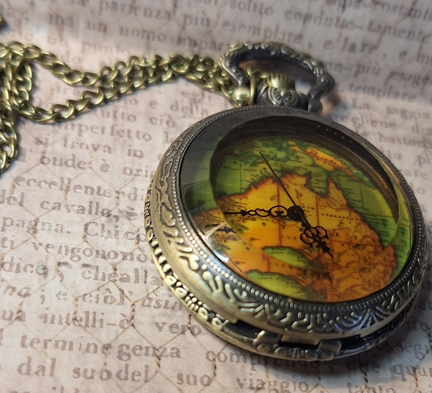 Working Australia Map Pocket Watch Necklace