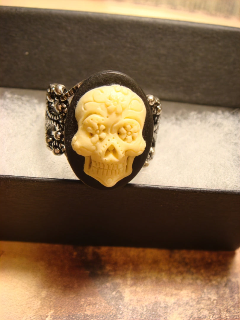 Sugar Skull Filigree Ring in Antique Silver - Adjustable