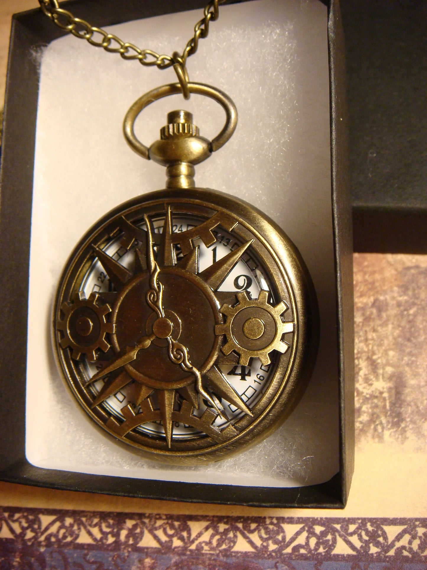 Working Steampunk Clock Pocket Watch Necklace in Antique Bronze