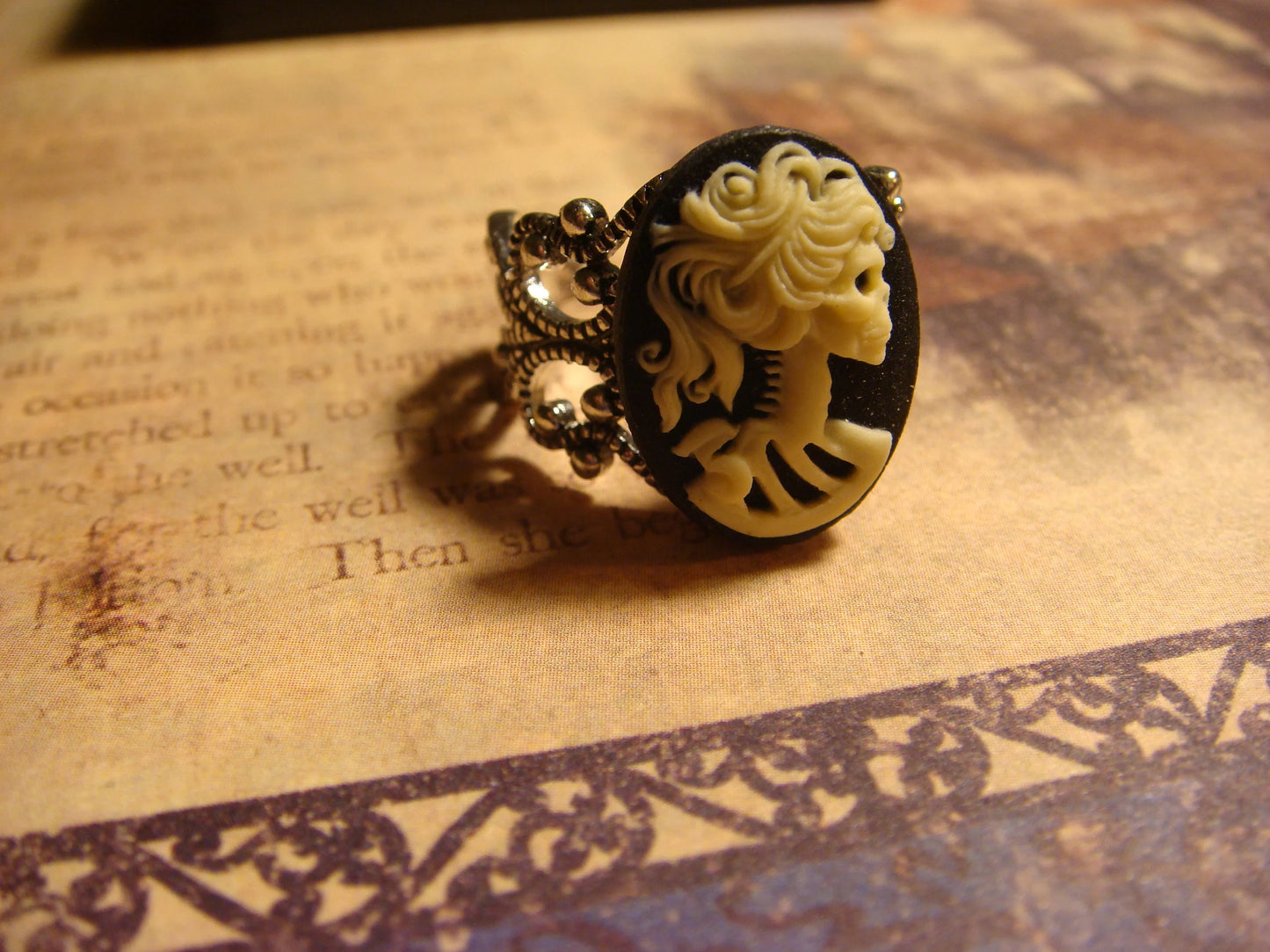 Cameo Skeleton Filigree Ring in Antique Silver - Adjustable
