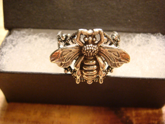 Bee Filigree Ring in Antique Silver - Adjustable