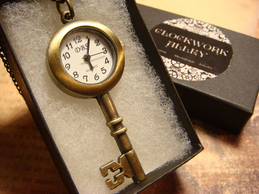 Working Key Clock Watch Necklace in Antique Bronze