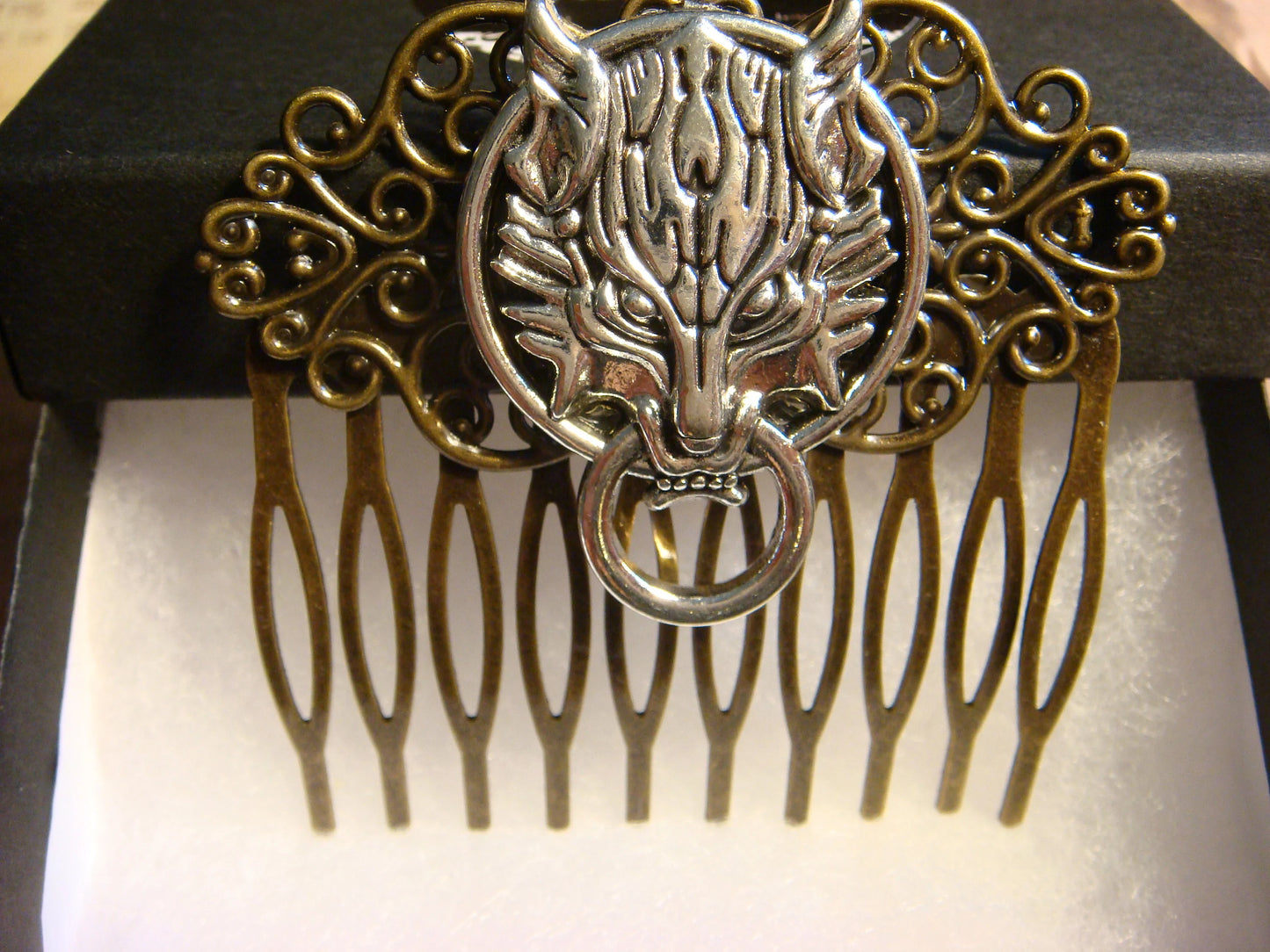 Wolf Knocker Hair Comb in Antique Bronze