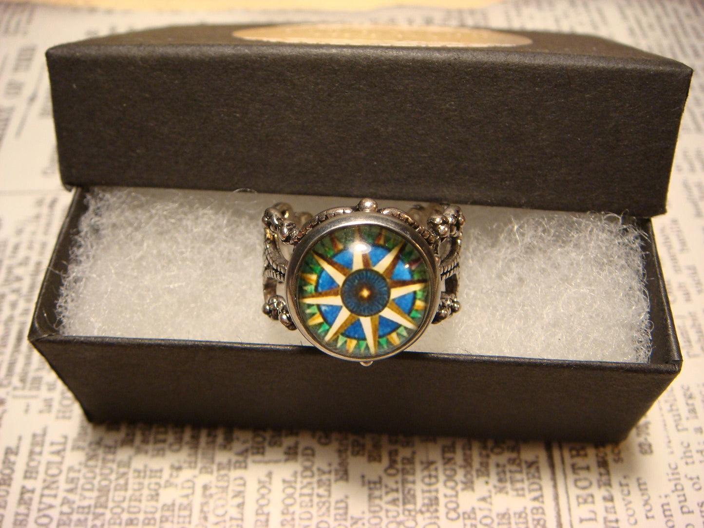 Compass Star Image Filigree Ring in Antique Silver - Adjustable