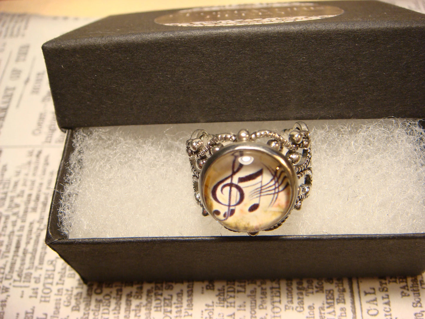 Treble Clef and Notes Image Filigree Ring in Antique Silver - Adjustable