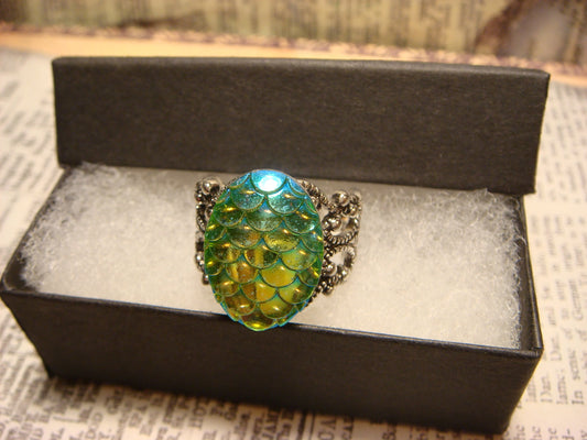 Iridescent Green-Blue Scales Filigree Ring in Antique Silver - Adjustable