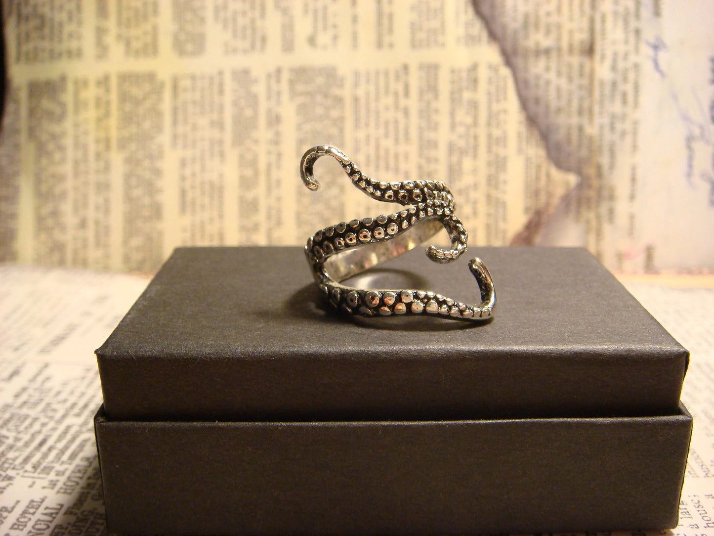 Tentacle Ring in Antique Silver - Adjustable