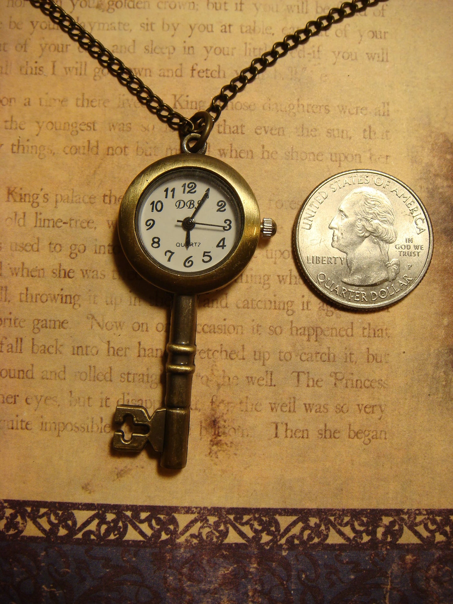Working Key Clock Watch Necklace in Antique Bronze