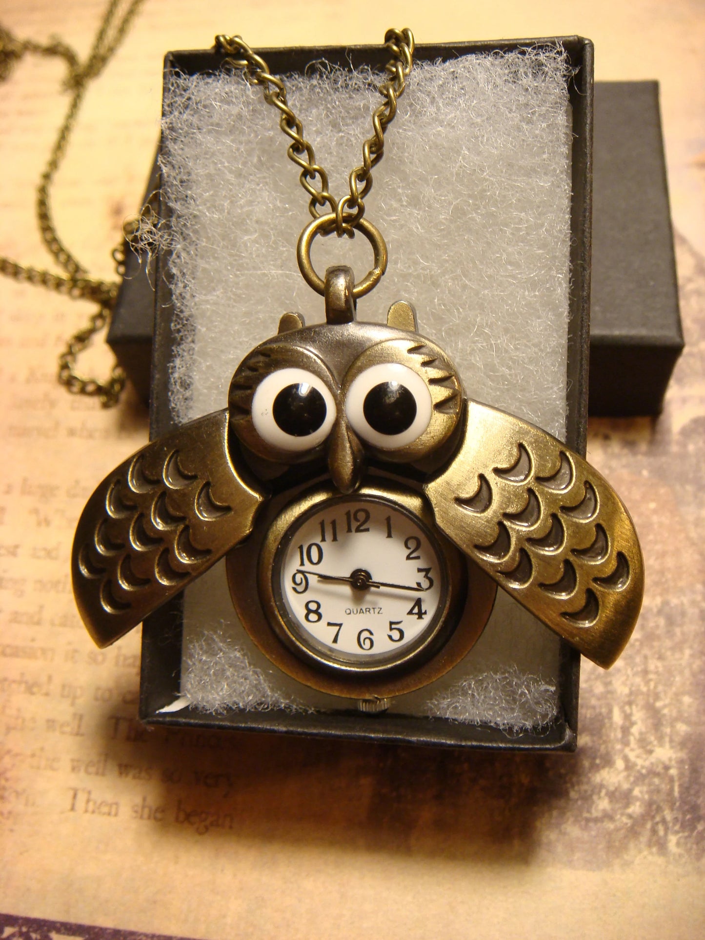 Working Owl Necklace Watch in Antique Bronze