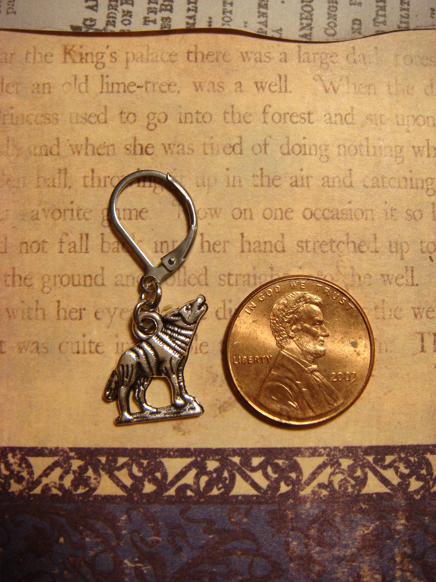 Wolf Dangle Earrings in Antique Silver