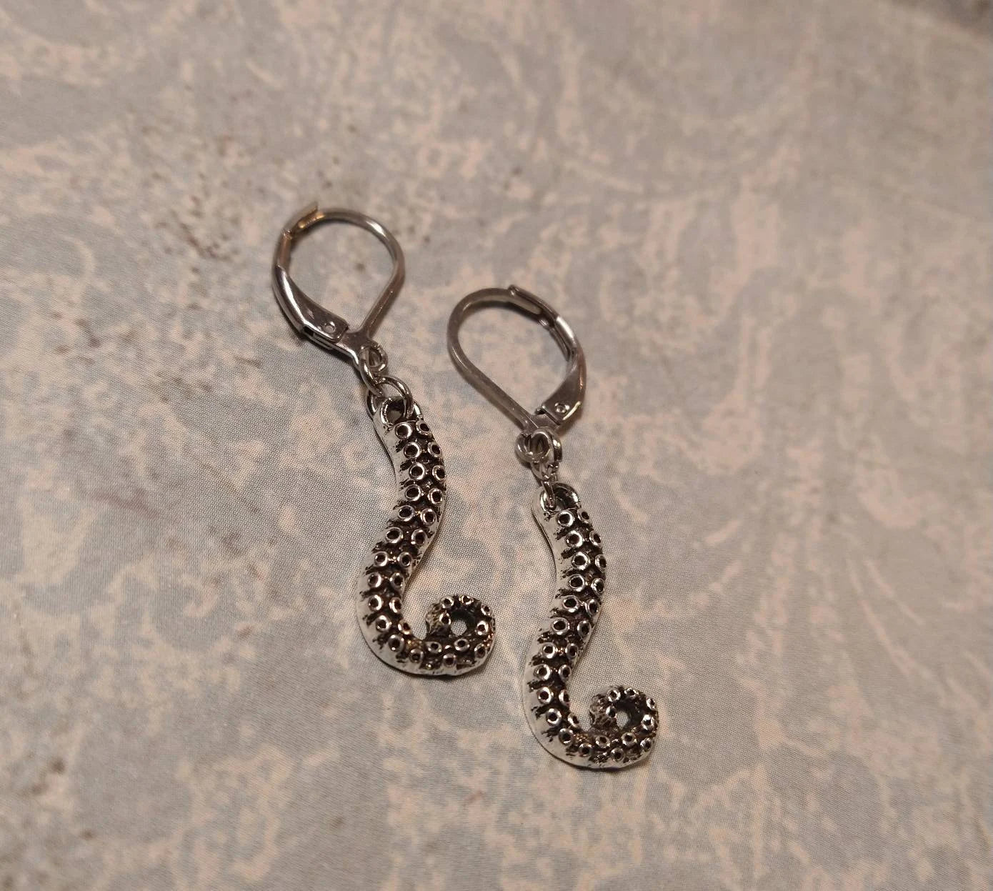 Tentacle Dangle Earrings in Antique Silver