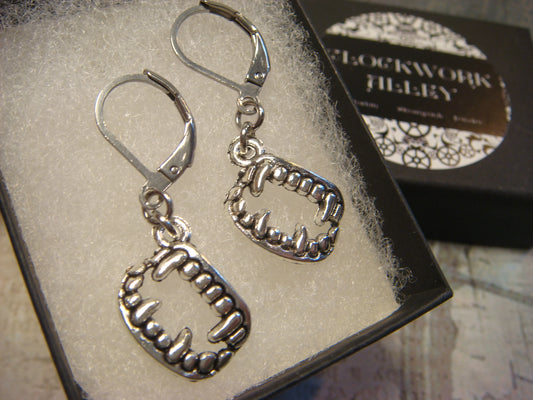 Vampire Teeth Dangle Earrings in Antique Silver