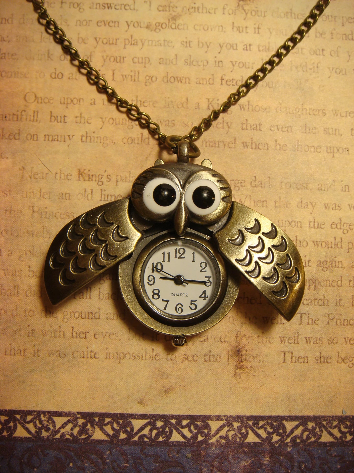 Working Owl Necklace Watch in Antique Bronze
