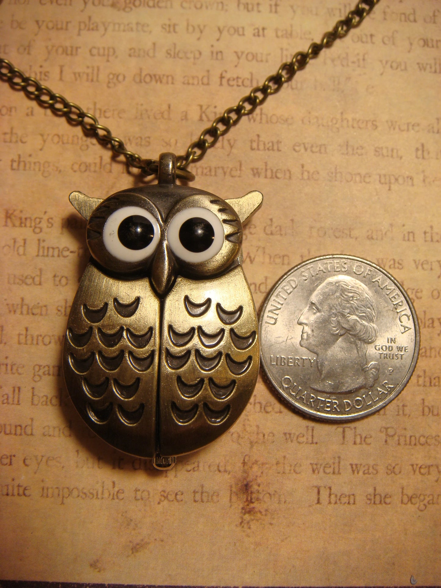 Working Owl Necklace Watch in Antique Bronze