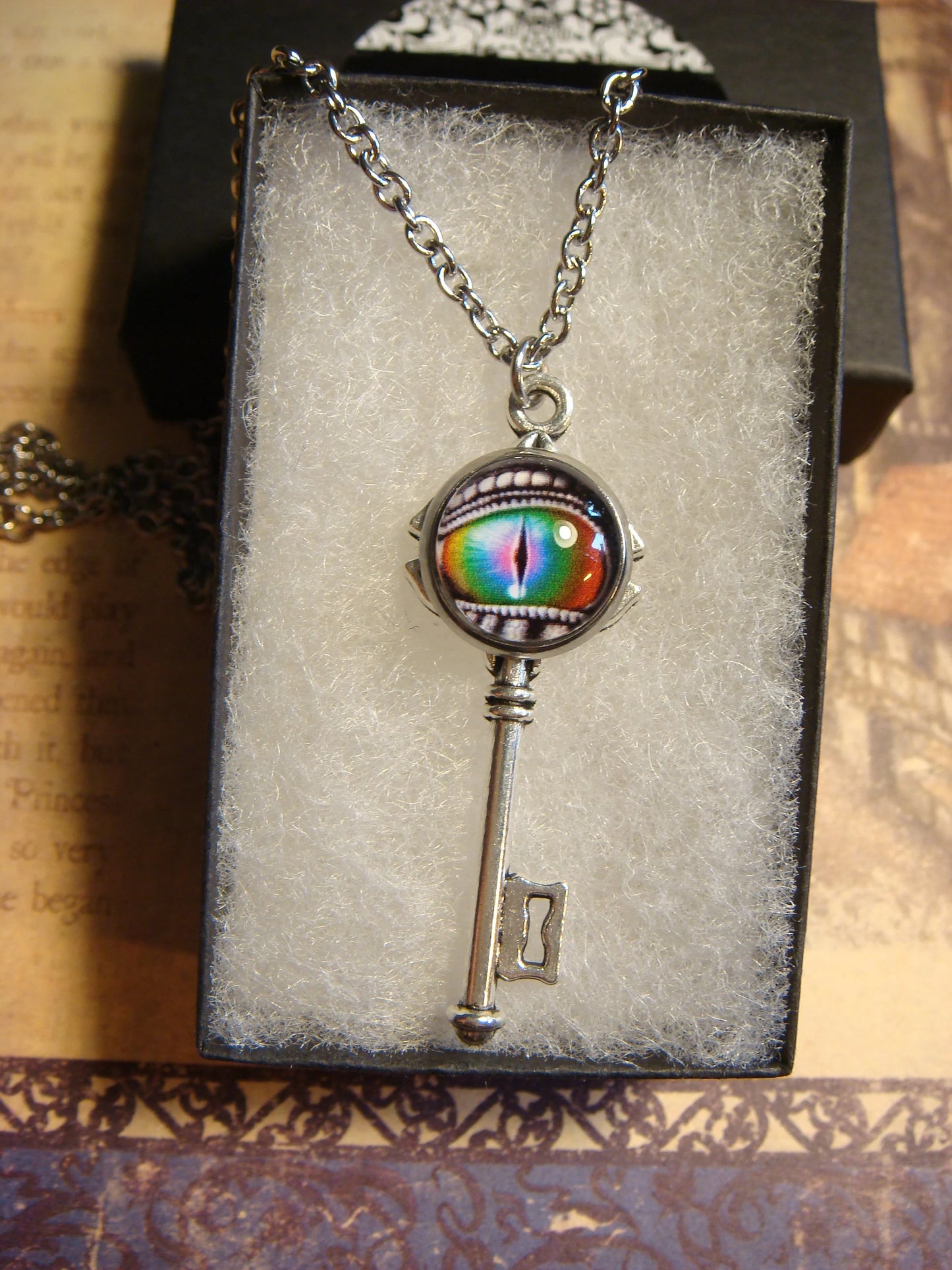 Dragon Eye Image Key Necklace