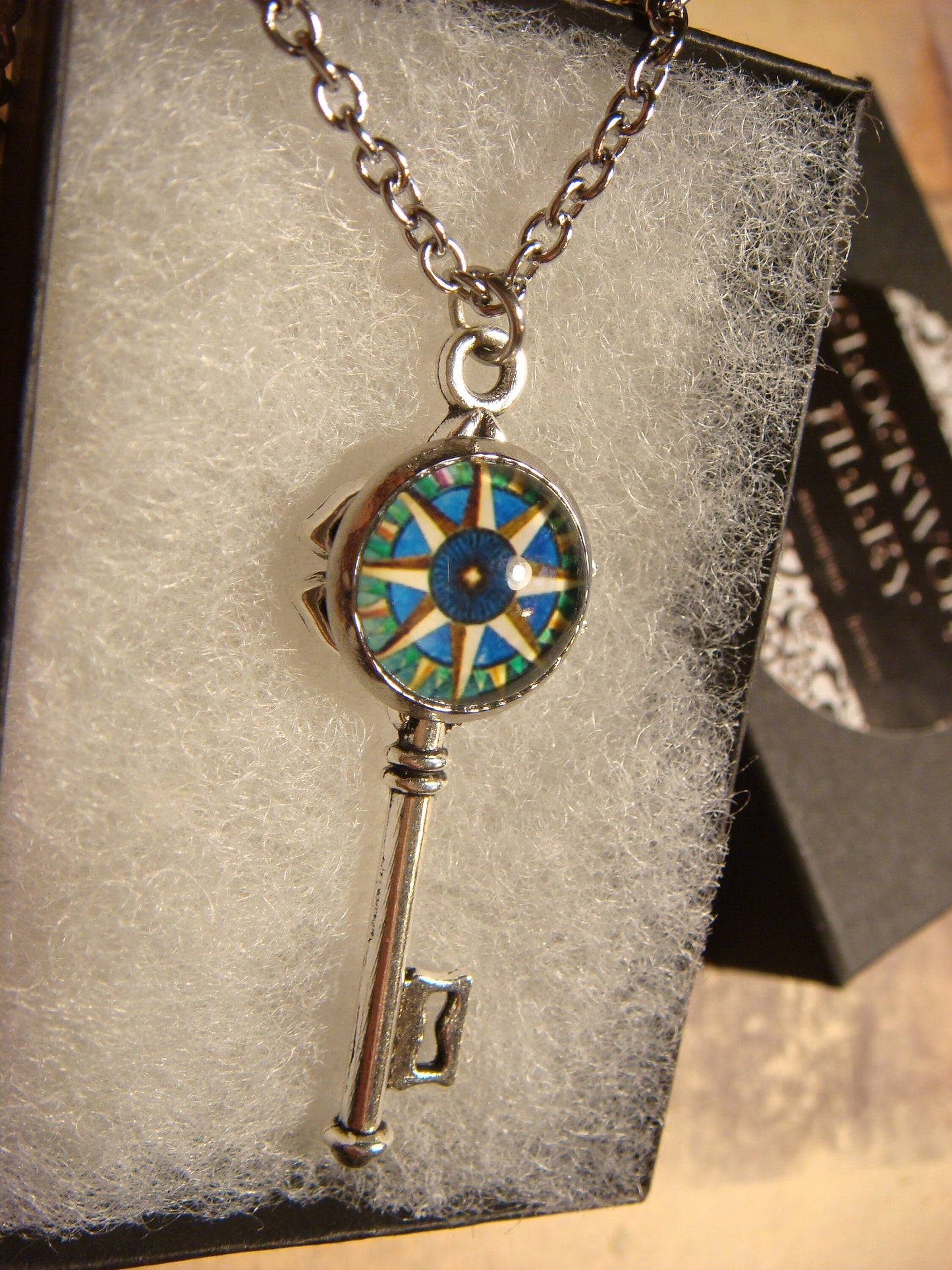 Compass Star Image Key Necklace