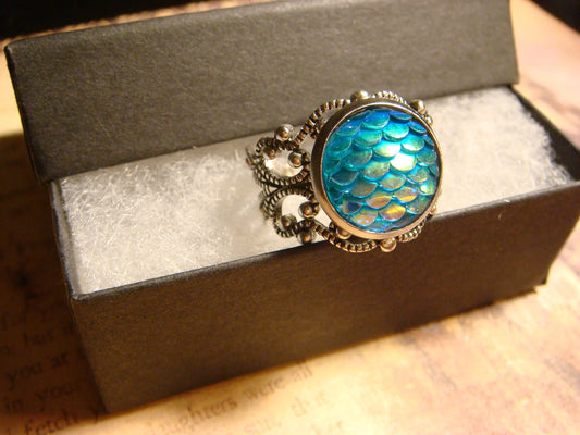 Iridescent Blue Scales Filigree Ring in Antique Silver - Adjustable