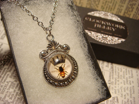 Queen Bee Image Small Ornate Necklace