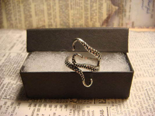 Tentacle Ring in Antique Silver - Adjustable