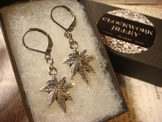 Cannabis Leaf Dangle Earrings in Antique Silver