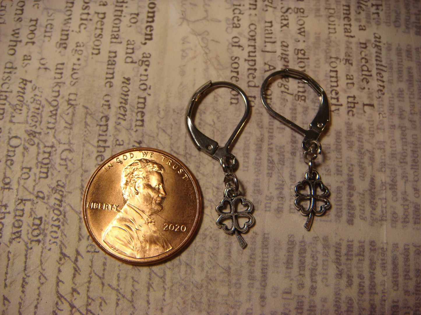 Clover Dangle Earrings in Antique Silver